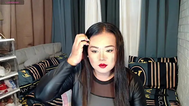 Snapshot of MagnificatMistress chatting on 01/05/25, 04:27 MagnificatMistress online show from 01/05/25, 04:27