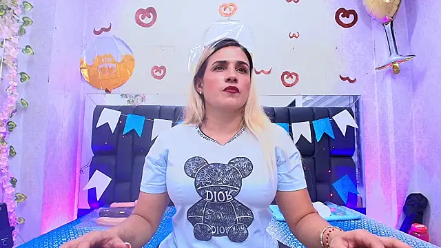  carolina fox online show from 09/23/25, 03:13