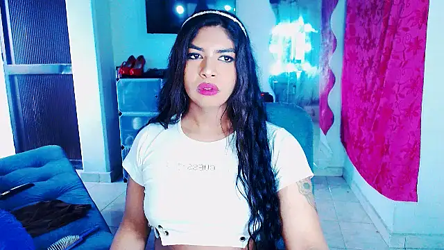 violet bigcock774 online show from 04/15/26, 05:50