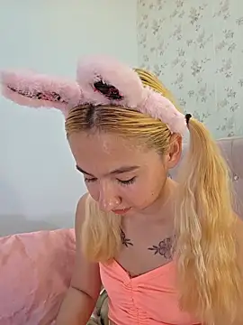 Pinkie Princes online show from 12/16/25, 07:51