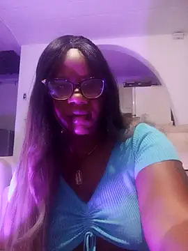 EmilyyRosee  online show from 04/14/26, 07:24
