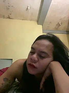 Snapshot of sweetyula chatting on 06/24/26, 10:40 sweetyula online show from 06/24/26, 10:40