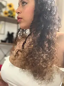 LilyBrunette online show from 07/07/26, 07:28