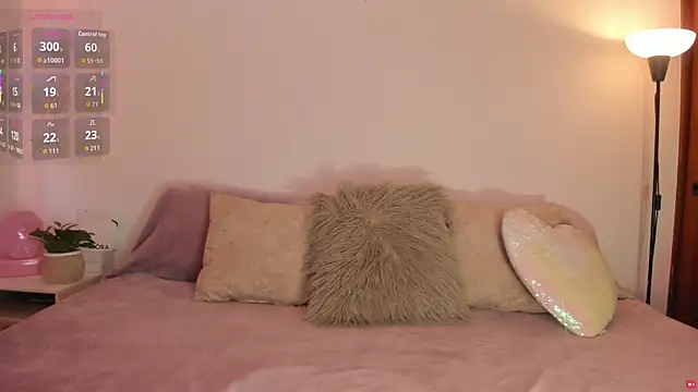 whitneyhot online show from 07/10/26, 11:43