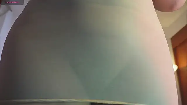 whitneyhot online show from 06/30/26, 11:43