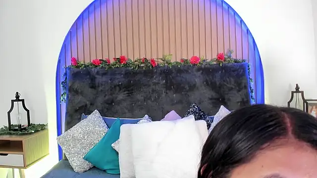 Karlagonzales  online show from 03/10/26, 06:56