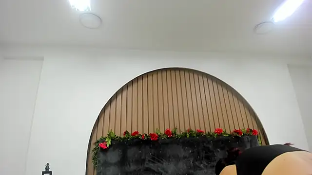 Karlagonzales  online show from 11/11/25, 09:59