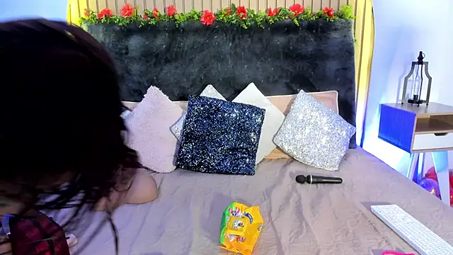 Snapshot of Karlagonzales_ chatting on 02/25/25, 06:44 Karlagonzales online show from 02/25/25, 06:44
