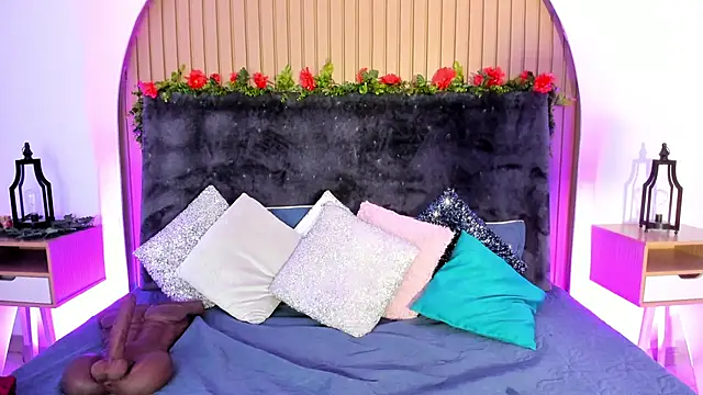 Karlagonzales  online show from 11/09/25, 10:41