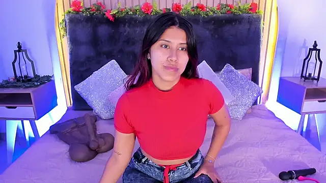 Snapshot of Karlagonzales_ chatting on 10/12/25, 11:11 Karlagonzales online show from 10/12/25, 11:11