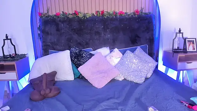 Karlagonzales  online show from 04/11/26, 07:06