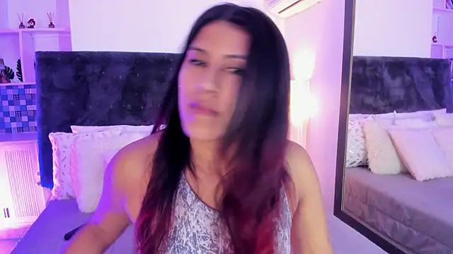 Snapshot of Karlagonzales_ chatting on 07/15/26, 07:21 Karlagonzales online show from 07/15/26, 07:21