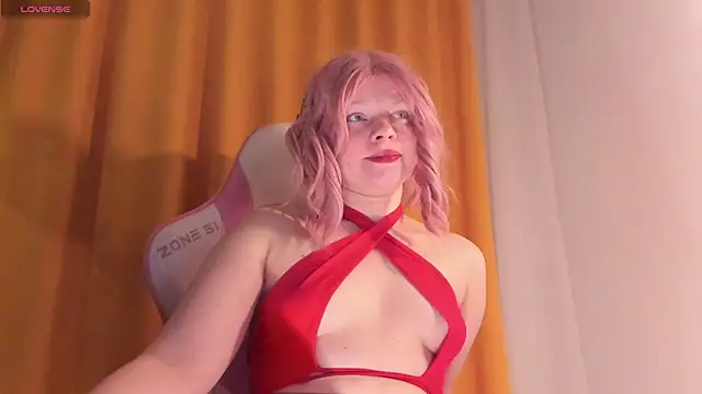 Snapshot of SueNiceeeee chatting on 01/13/26, 01:42 SueNiceeeee online show from 01/13/26, 01:42