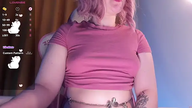 Snapshot of SueNiceeeee chatting on 02/09/26, 08:29 SueNiceeeee online show from 02/09/26, 08:29