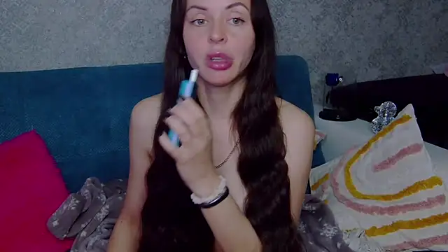 Brilliant Doll online show from 05/18/26, 02:01