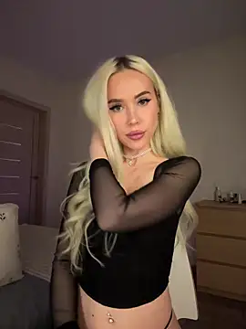 xDinnax online show from 10/27/25, 01:56