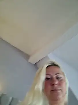 xxkhaleesixx online show from 06/01/26, 04:50