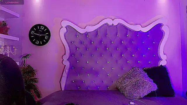 LeyXandrabraz online show from 03/16/26, 08:22