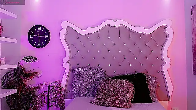 LeyXandrabraz online show from 02/02/26, 08:08