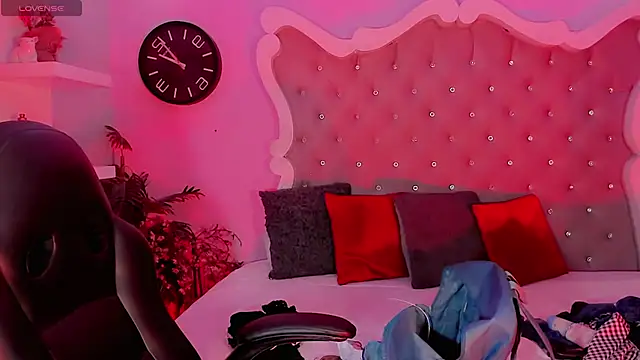 LeyXandrabraz online show from 11/07/25, 08:02