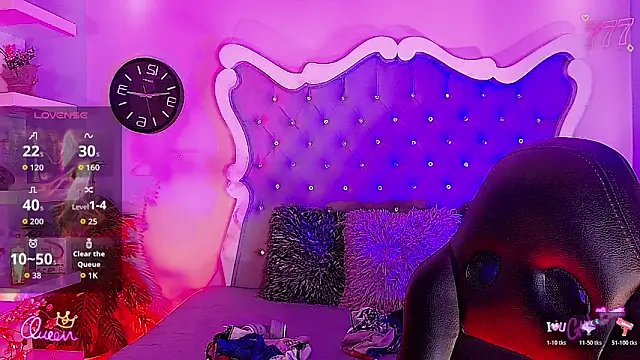 LeyXandrabraz online show from 04/13/26, 08:02