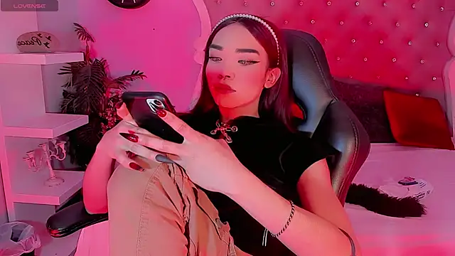 LeyXandrabraz online show from 11/10/25, 07:41