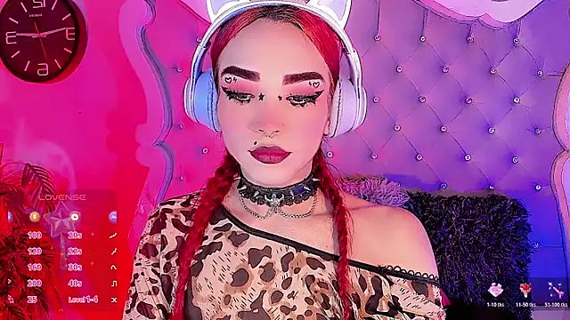 LeyXandrabraz online show from 05/15/26, 08:07