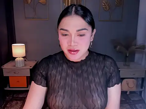 MaxeneCullens online show from 11/12/25, 03:32