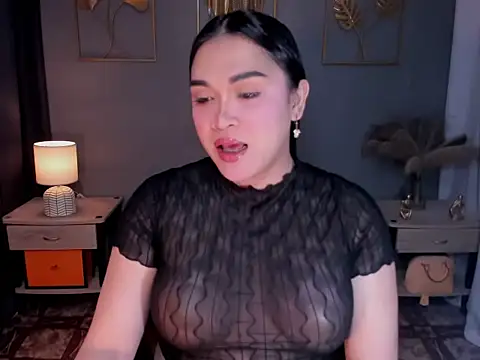 MaxeneCullens online show from 11/07/25, 03:33