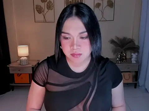 MaxeneCullens online show from 04/08/26, 06:37