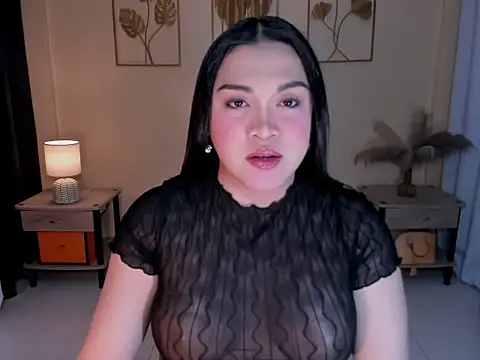 MaxeneCullens online show from 12/15/25, 06:30