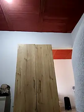 Leaberry online show from 10/05/25, 04:42