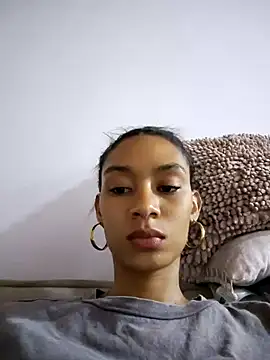 Leaberry online show from 11/10/25, 11:10