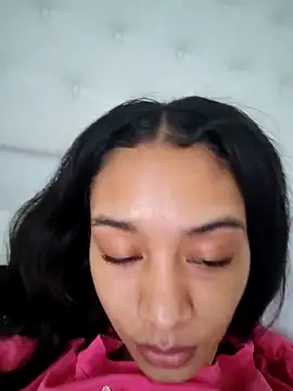 Snapshot of Leaberry chatting on 01/31/26, 09:57 Leaberry online show from 01/31/26, 09:57