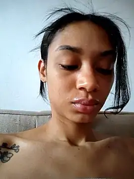 Snapshot of Leaberry chatting on 03/01/26, 07:03 Leaberry online show from 03/01/26, 07:03