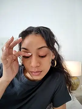 Leaberry online show from 10/24/25, 05:34