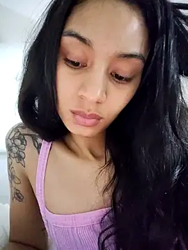 Leaberry online show from 11/02/25, 01:43