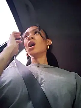 Leaberry online show from 11/08/25, 09:51