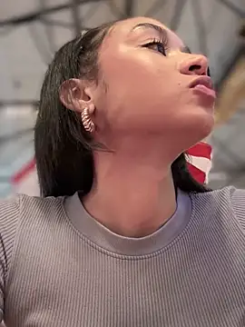 Leaberry online show from 01/15/25, 05:58