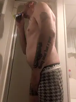 Ryeguy6969 online show from 10/24/25, 01:37