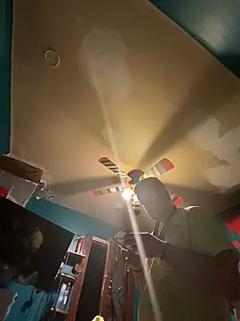 Snapshot of charactrzero chatting on 02/22/25, 01:33 charactrzero online show from 02/22/25, 01:33