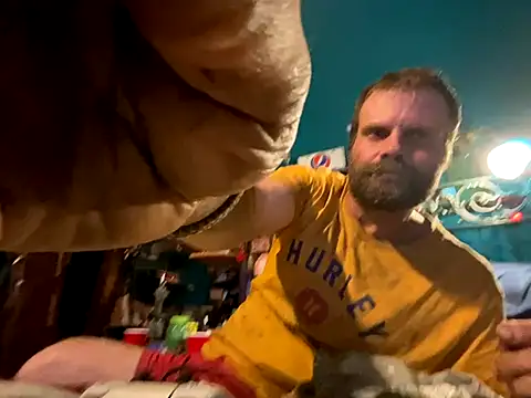 Snapshot of charactrzero chatting on 09/25/25, 10:49 charactrzero online show from 09/25/25, 10:49