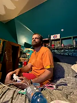 Snapshot of charactrzero chatting on 09/24/25, 01:35 charactrzero online show from 09/24/25, 01:35