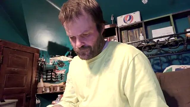 Snapshot of charactrzero chatting on 11/10/25, 12:59 charactrzero online show from 11/10/25, 12:59