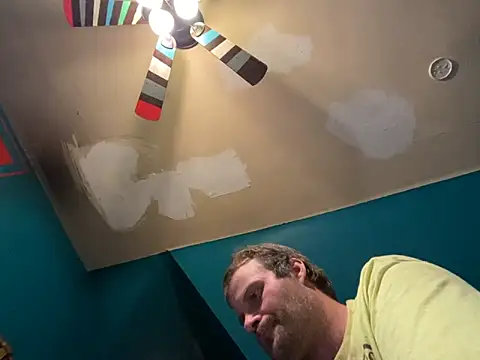 Snapshot of charactrzero chatting on 10/23/25, 10:19 charactrzero online show from 10/23/25, 10:19