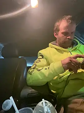 Snapshot of charactrzero chatting on 02/14/25, 01:02 charactrzero online show from 02/14/25, 01:02