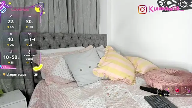 Kianna   online show from 09/12/25, 06:02