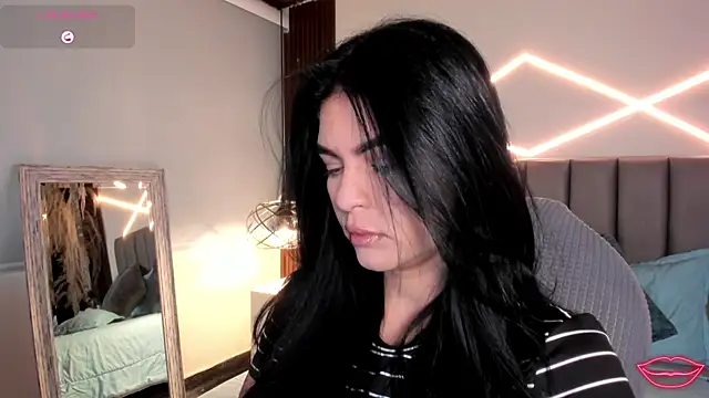 Veronicalanx1 online show from 04/22/26, 11:39