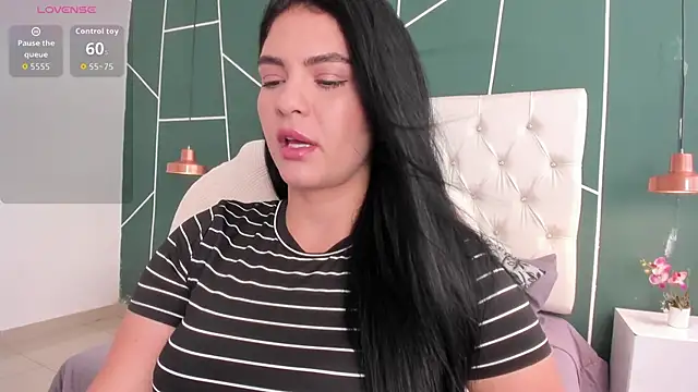 Veronicalanx1 online show from 11/21/25, 12:37