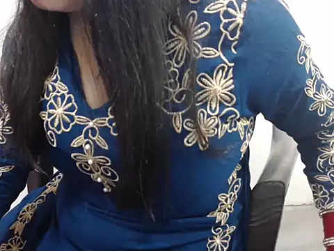 HOT CHILLY online show from 04/23/26, 12:40